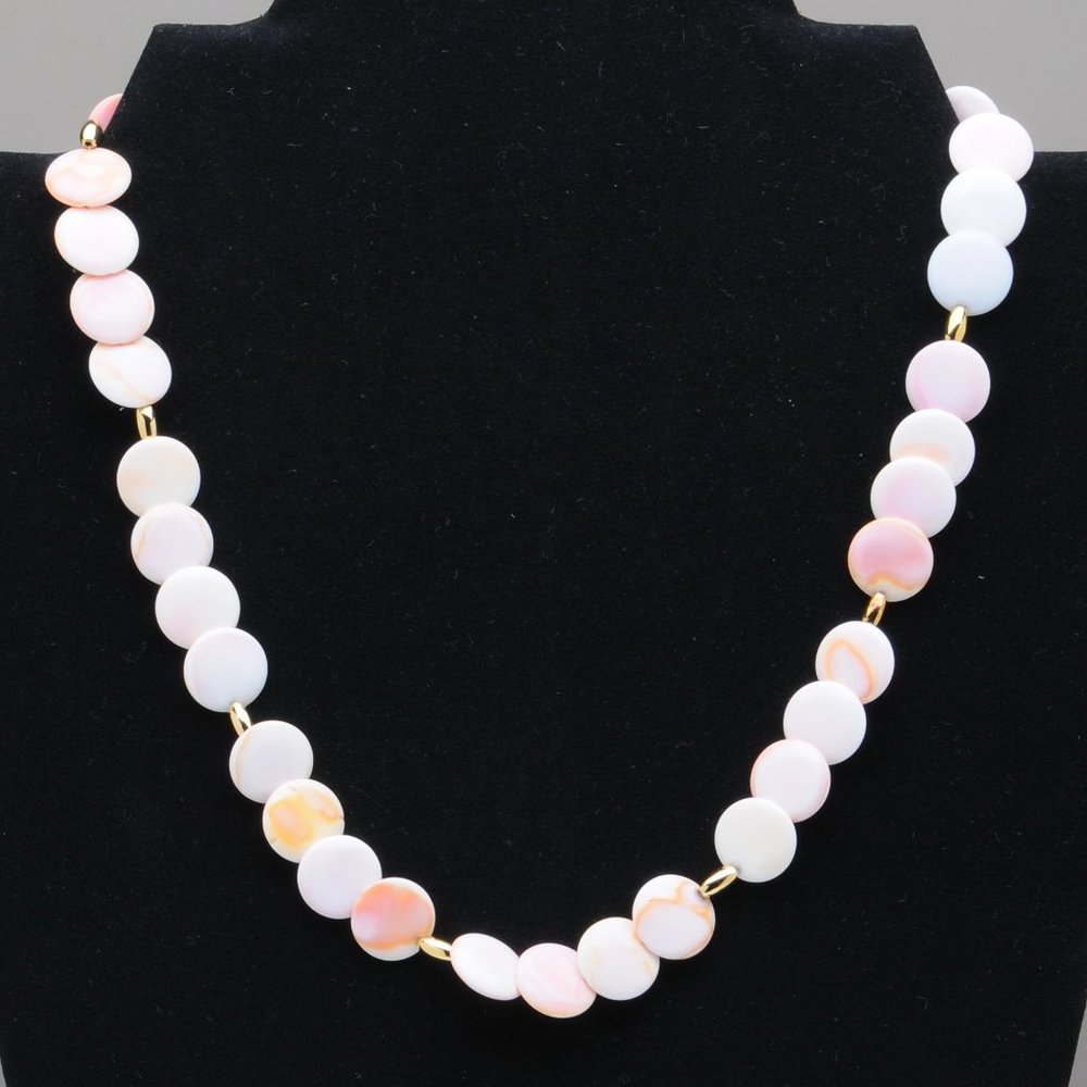 Pink Carved Shell Disk-Shaped Necklace